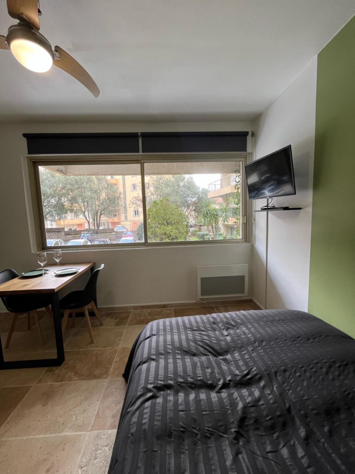 Appartement Douillet En Ville 아작시오 외부 사진